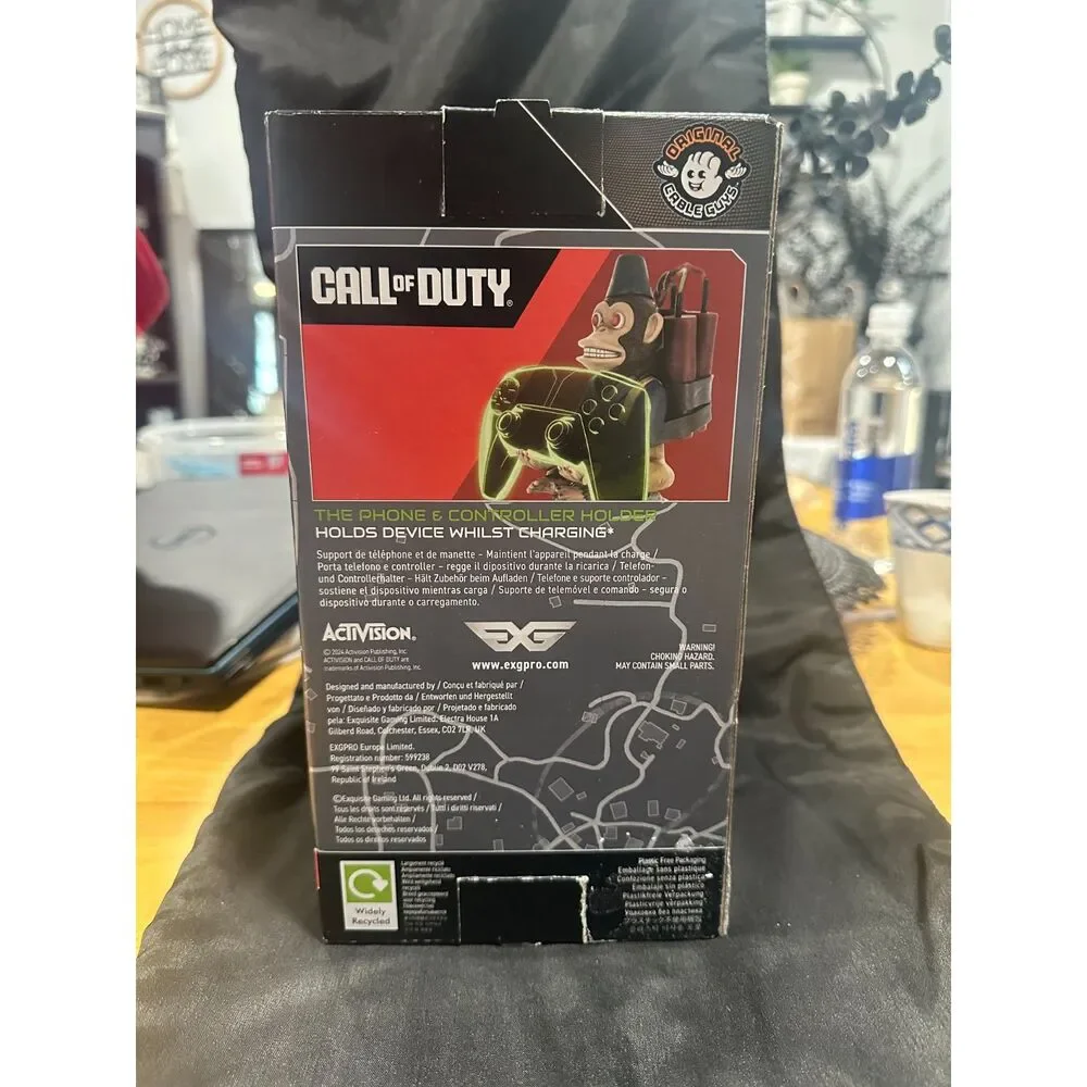 Call of Duty Monkey Bomb Phone + Controller Holder